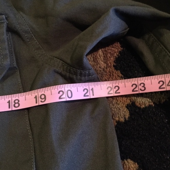 Who What Wear Green Ruffle Sleeve Utility Jacket - Picture 8 of 8